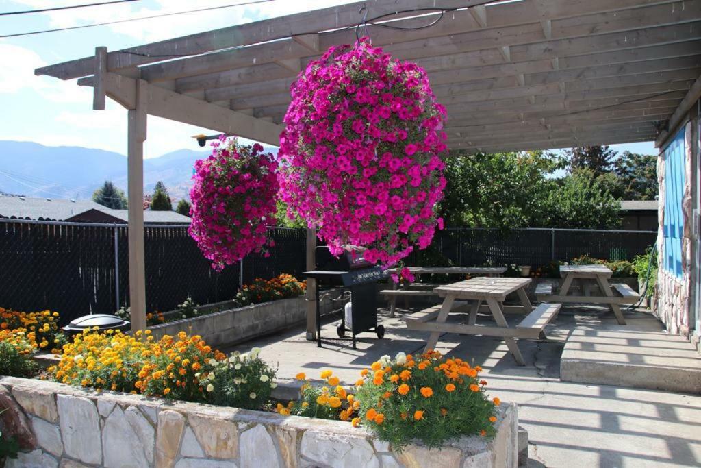 Plaza Motel Penticton Esterno foto